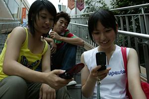 子供も参加できる金沢の金箔貼り体験